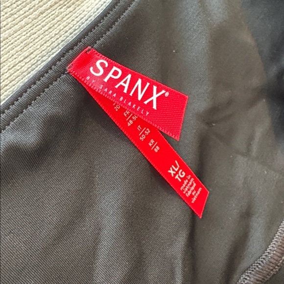 SPANX faux leather stripe leggings - Picture 4 of 13